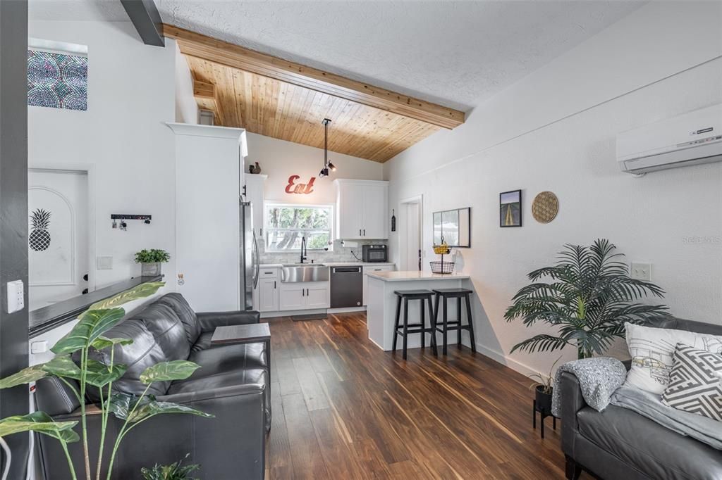 For Sale: $448,900 (3 beds, 2 baths, 1525 Square Feet)