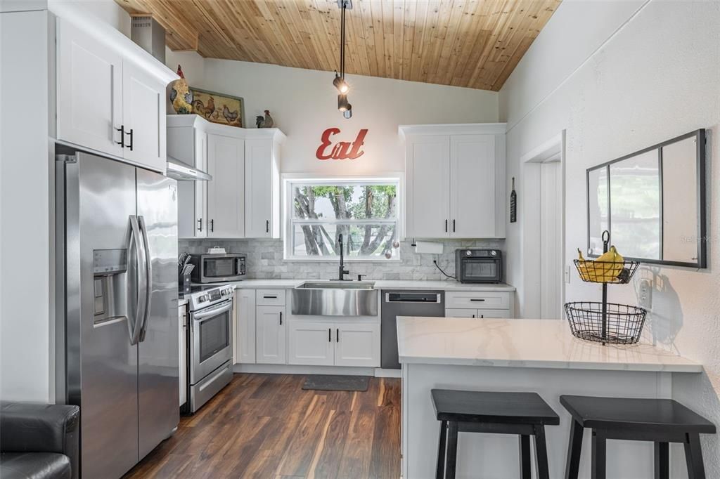 For Sale: $448,900 (3 beds, 2 baths, 1525 Square Feet)