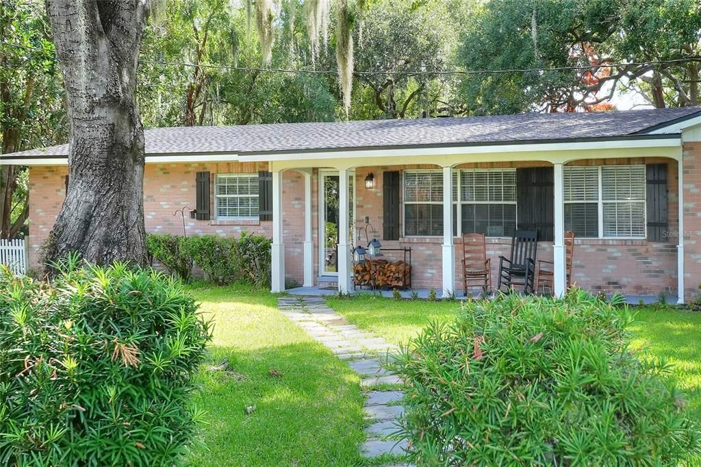 En Venta: $449,000 (4 camas, 3 baños, 2423 Pies cuadrados)