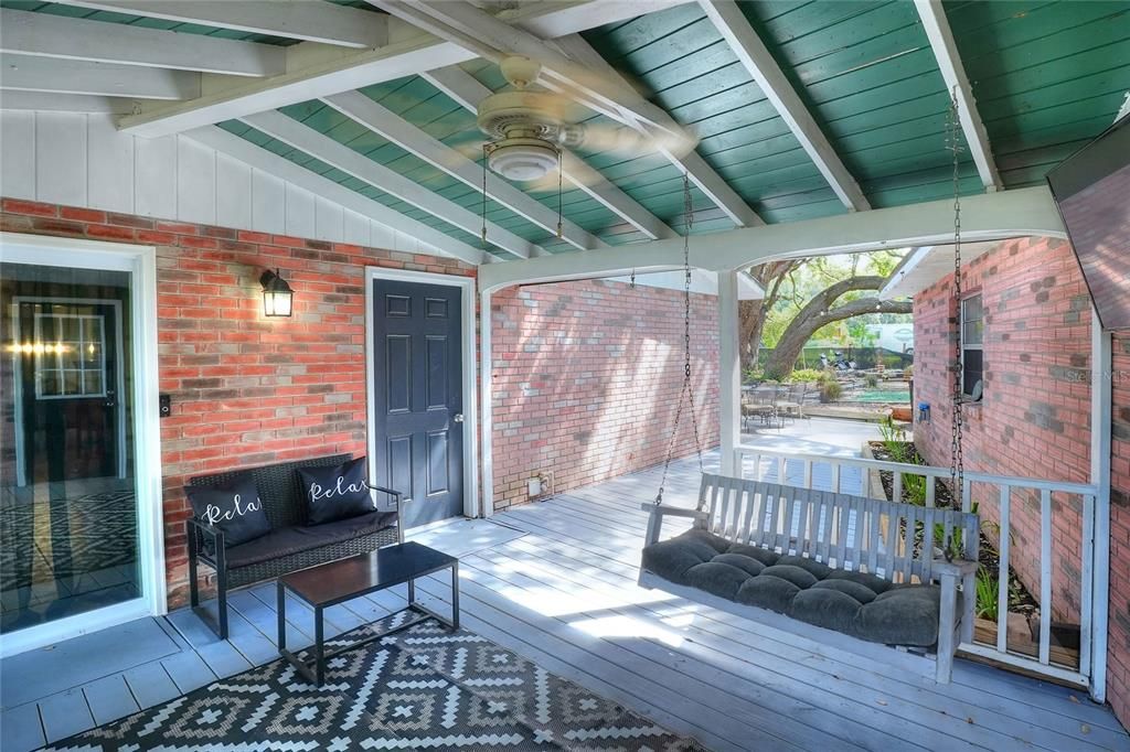 En Venta: $449,000 (4 camas, 3 baños, 2423 Pies cuadrados)