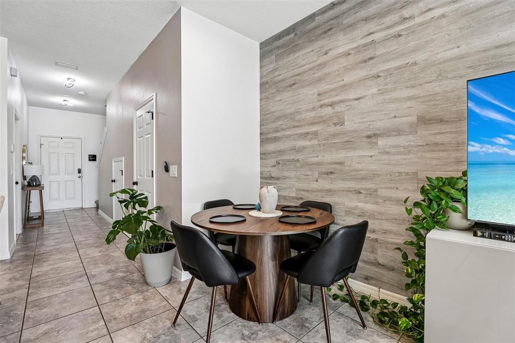 En Venta: $345,000 (3 camas, 2 baños, 1359 Pies cuadrados)