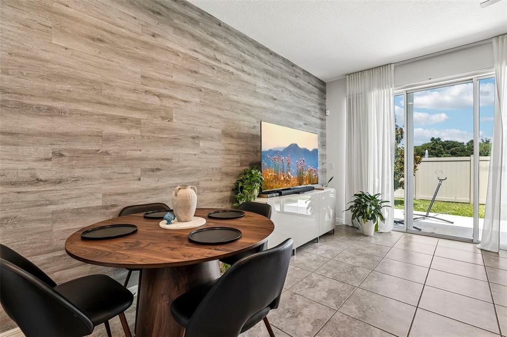 En Venta: $345,000 (3 camas, 2 baños, 1359 Pies cuadrados)