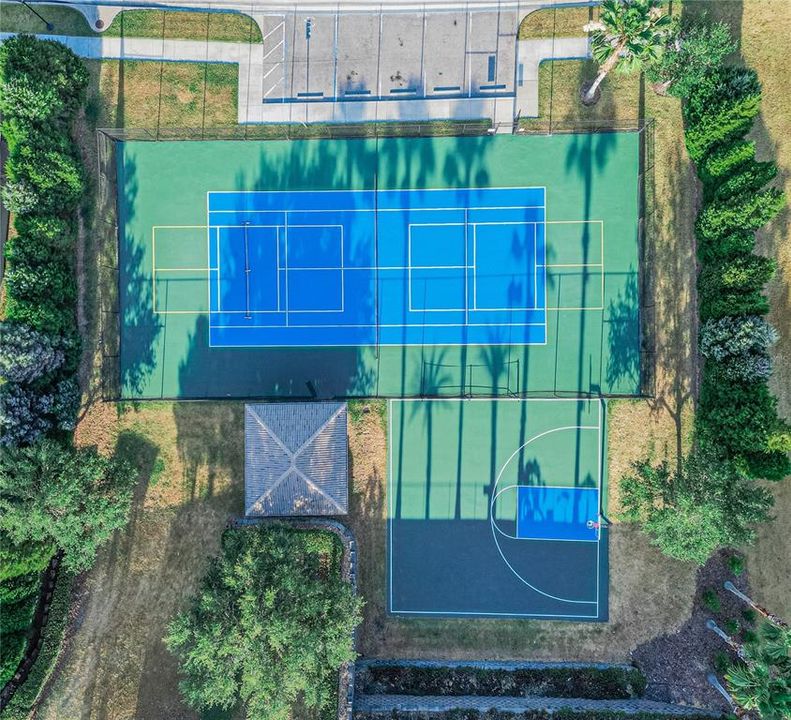 En Venta: $419,900 (4 camas, 3 baños, 2200 Pies cuadrados)