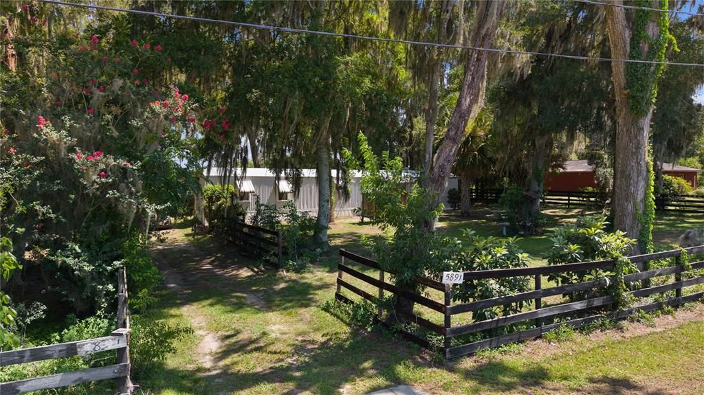 For Sale: $140,000 (2 beds, 2 baths, 924 Square Feet)