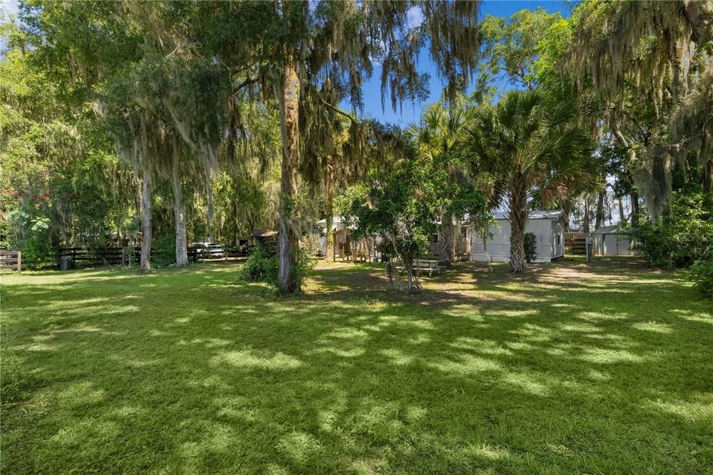 For Sale: $140,000 (2 beds, 2 baths, 924 Square Feet)