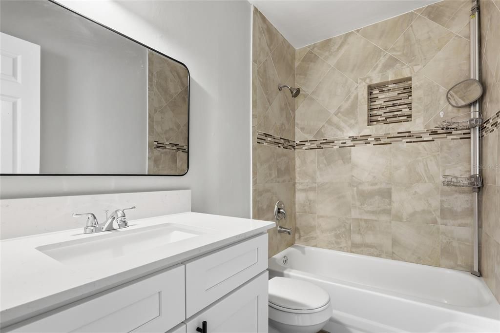 В аренду: $1,795 (2 спален, 2 ванн, 1104 Квадратных фут)