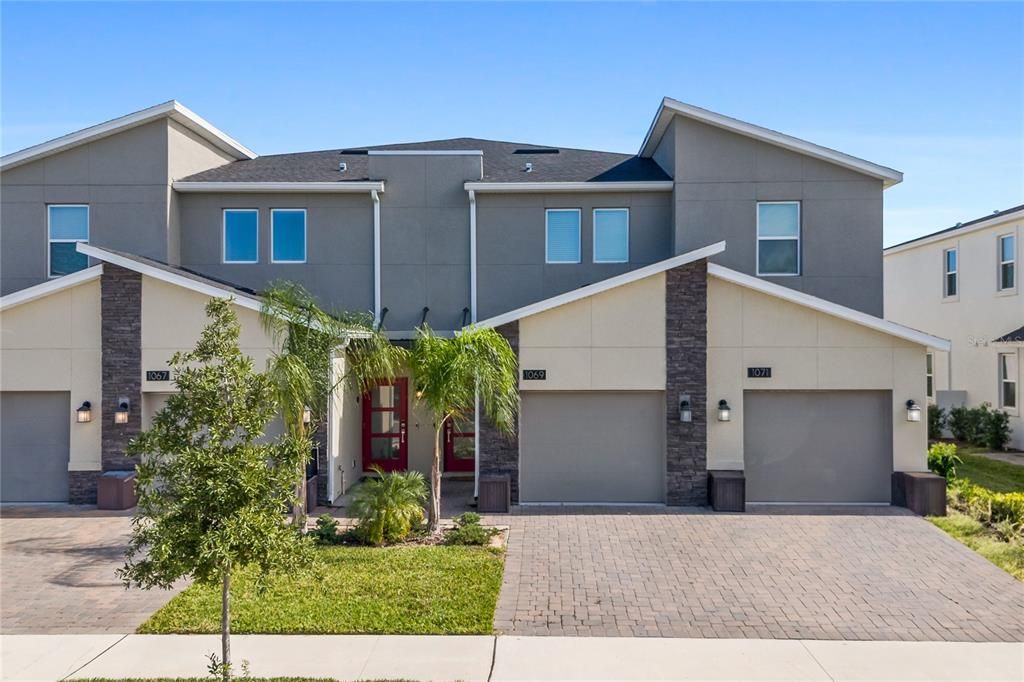 For Sale: $369,000 (3 beds, 2 baths, 1787 Square Feet)