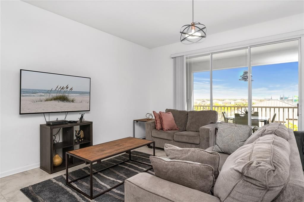 For Sale: $369,000 (3 beds, 2 baths, 1787 Square Feet)