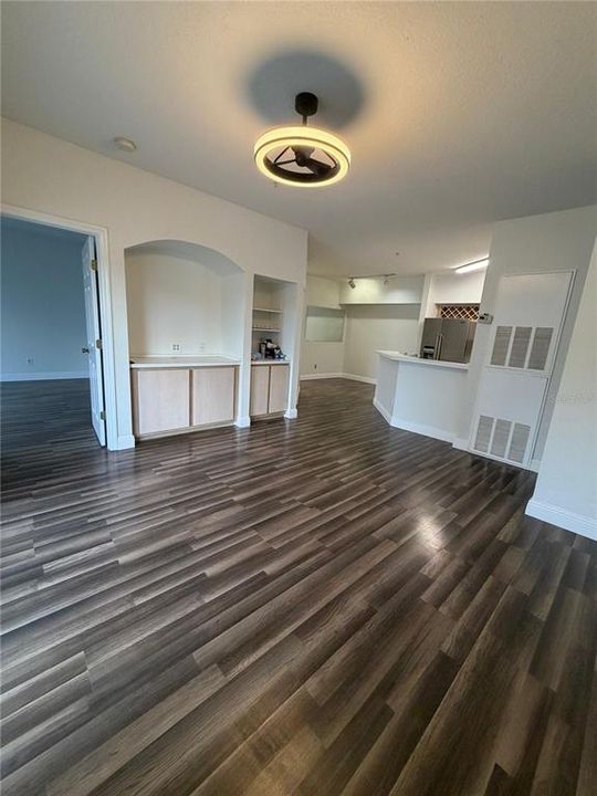 В аренду: $1,900 (3 спален, 2 ванн, 1291 Квадратных фут)