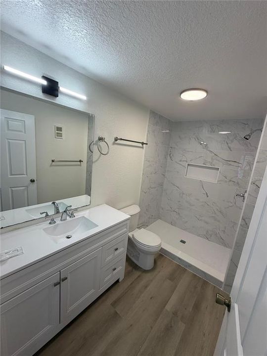 В аренду: $1,900 (3 спален, 2 ванн, 1291 Квадратных фут)
