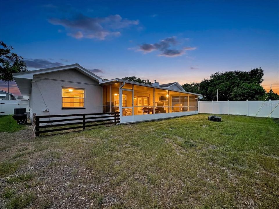 На продажу: $549,900 (3 спален, 2 ванн, 2297 Квадратных фут)