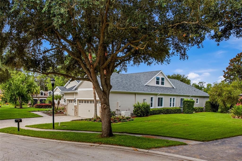 For Sale: $1,300,000 (5 beds, 4 baths, 4459 Square Feet)