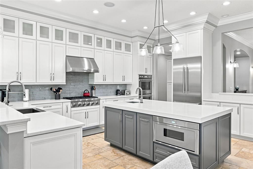 For Sale: $1,300,000 (5 beds, 4 baths, 4459 Square Feet)