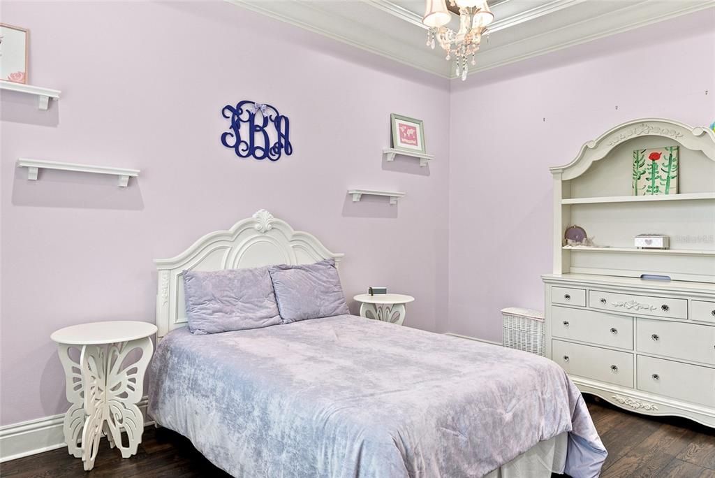 For Sale: $1,300,000 (5 beds, 4 baths, 4459 Square Feet)