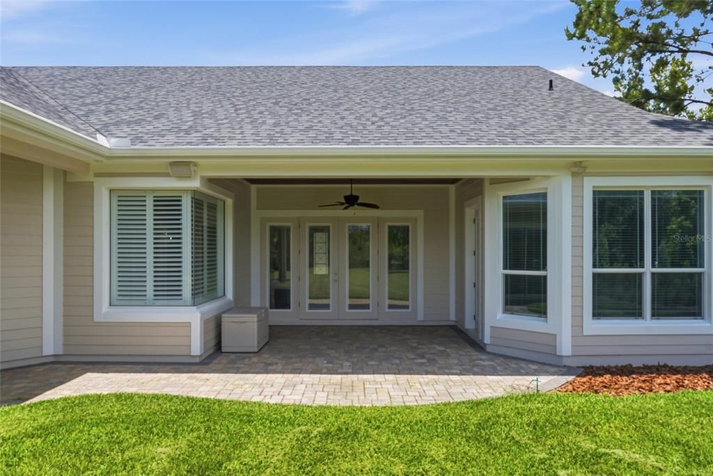 For Sale: $1,300,000 (5 beds, 4 baths, 4459 Square Feet)