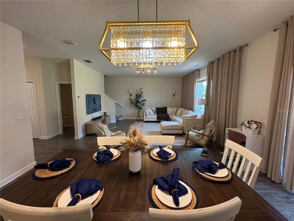 На продажу: $429,990 (4 спален, 2 ванн, 2655 Квадратных фут)