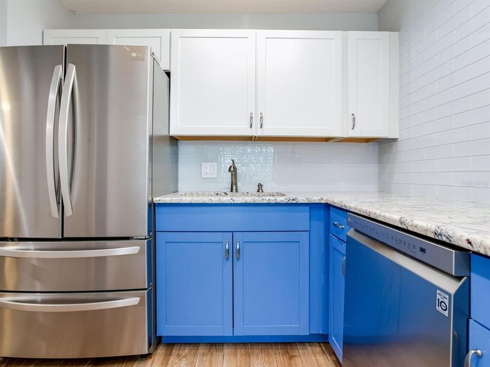 En Venta: $322,000 (2 camas, 2 baños, 1073 Pies cuadrados)