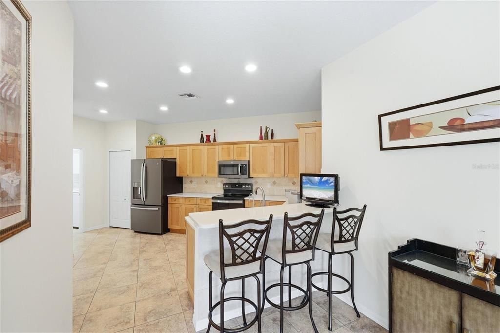 En Venta: $425,000 (3 camas, 2 baños, 1660 Pies cuadrados)