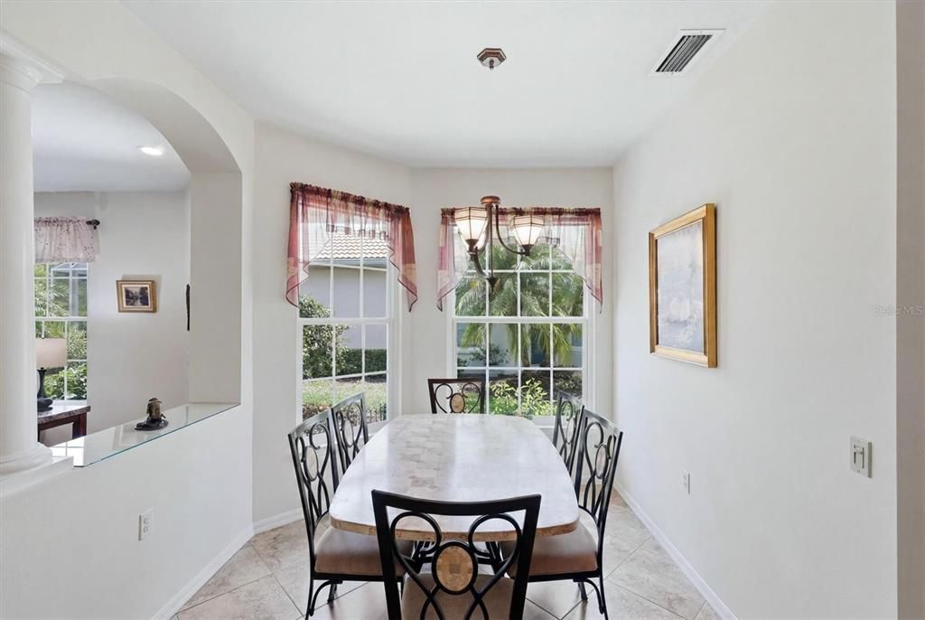 En Venta: $425,000 (3 camas, 2 baños, 1660 Pies cuadrados)