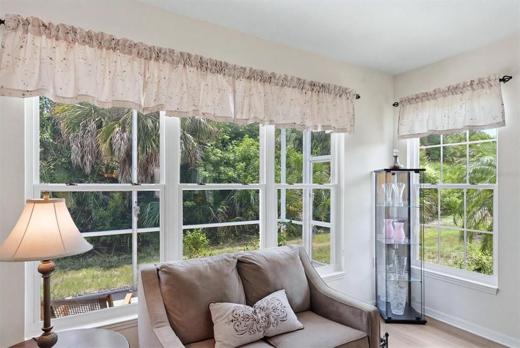 En Venta: $425,000 (3 camas, 2 baños, 1660 Pies cuadrados)