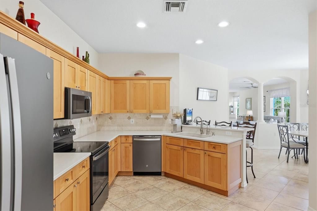 En Venta: $425,000 (3 camas, 2 baños, 1660 Pies cuadrados)