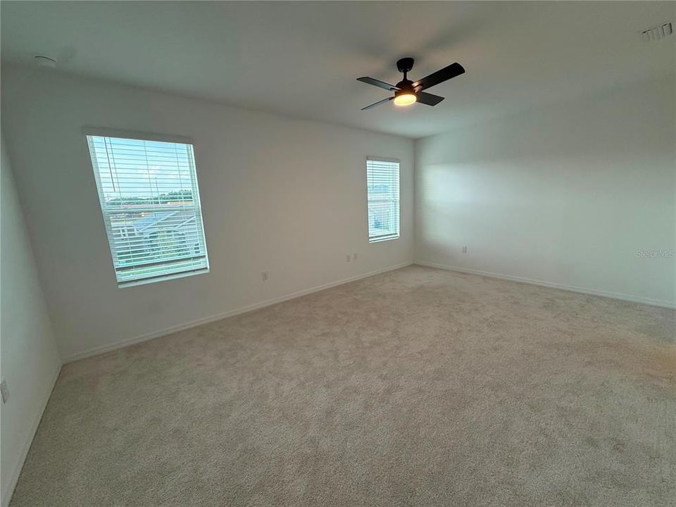 В аренду: $2,999 (5 спален, 3 ванн, 2453 Квадратных фут)