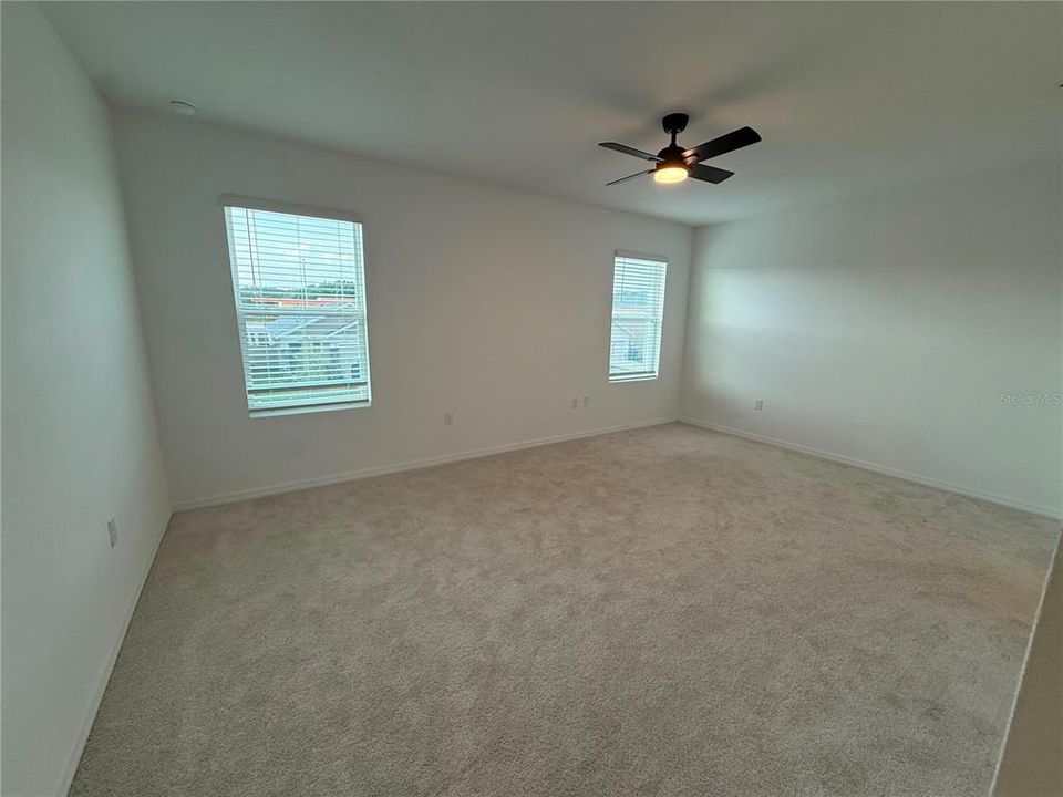 В аренду: $2,999 (5 спален, 3 ванн, 2453 Квадратных фут)