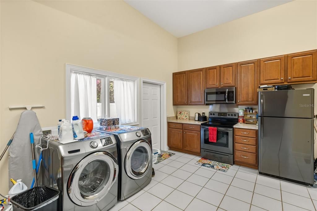 For Sale: $6,577,777 (4 beds, 5 baths, 11911 Square Feet)