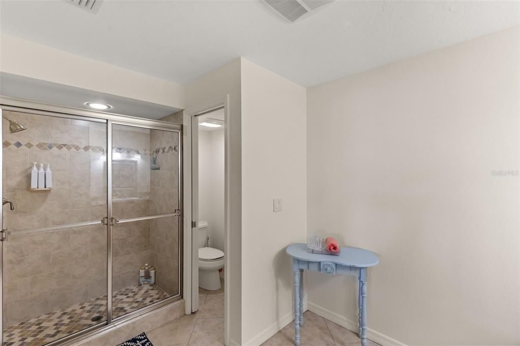 For Sale: $6,577,777 (4 beds, 5 baths, 11911 Square Feet)