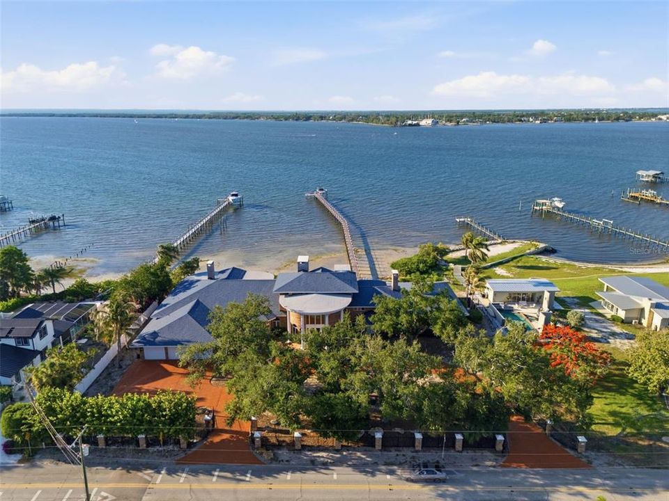 For Sale: $6,577,777 (4 beds, 5 baths, 11911 Square Feet)