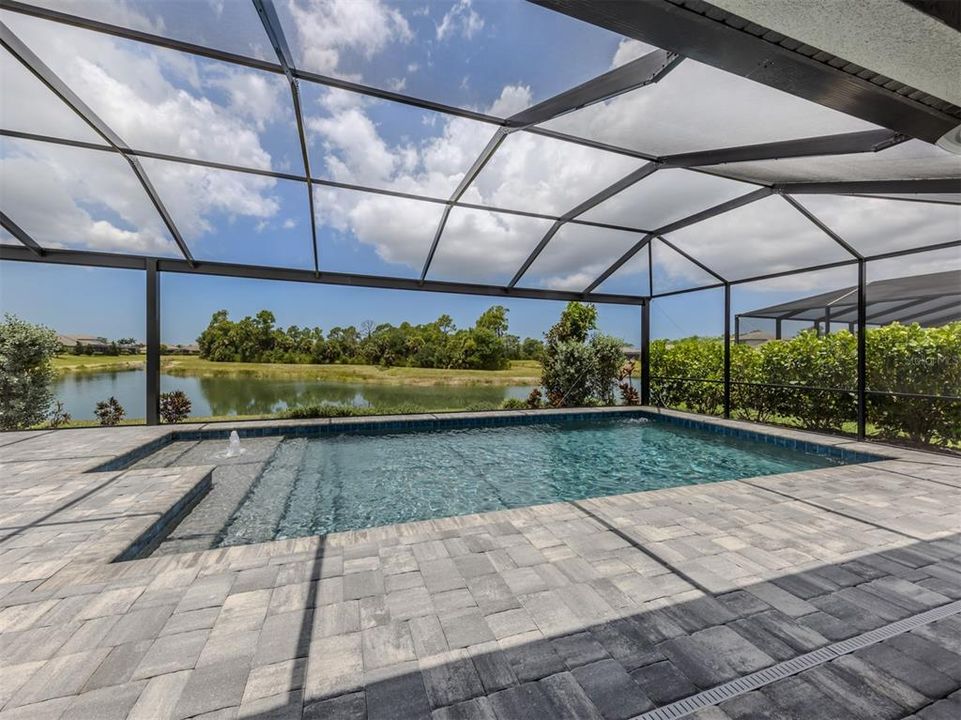 En Venta: $899,900 (4 camas, 3 baños, 3021 Pies cuadrados)