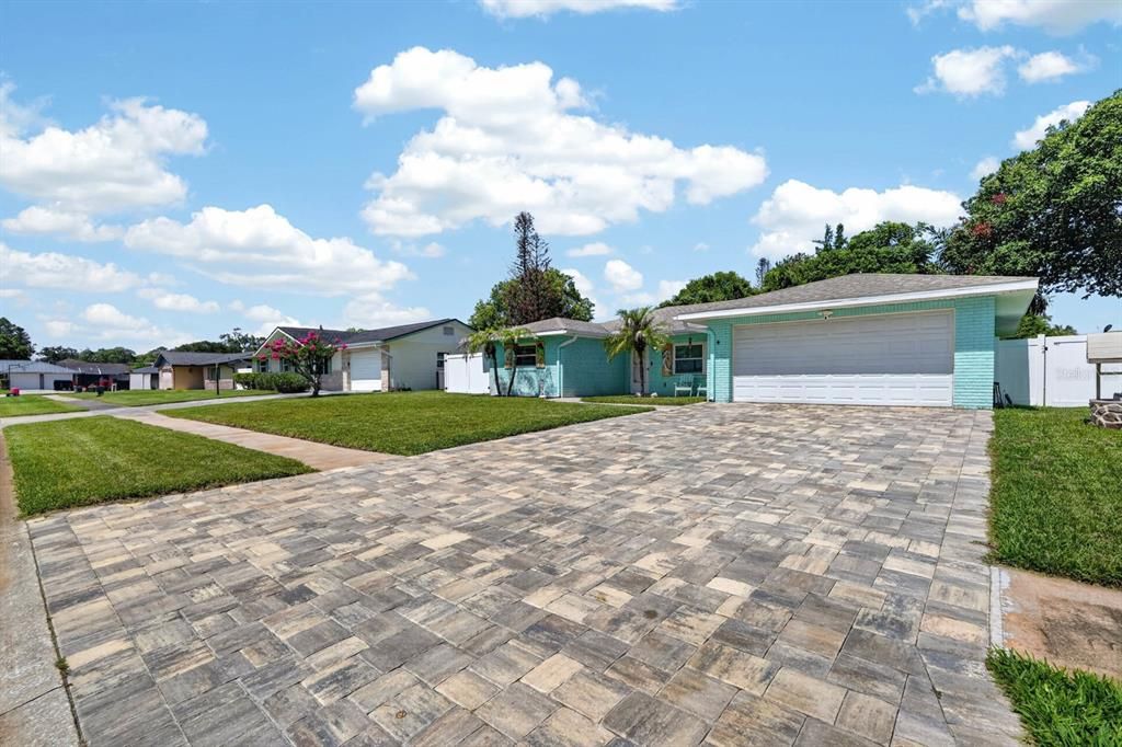 На продажу: $339,995 (3 спален, 2 ванн, 1301 Квадратных фут)