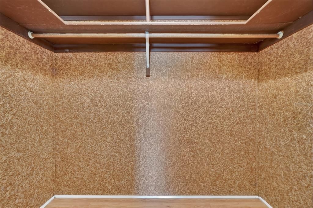 На продажу: $339,995 (3 спален, 2 ванн, 1301 Квадратных фут)