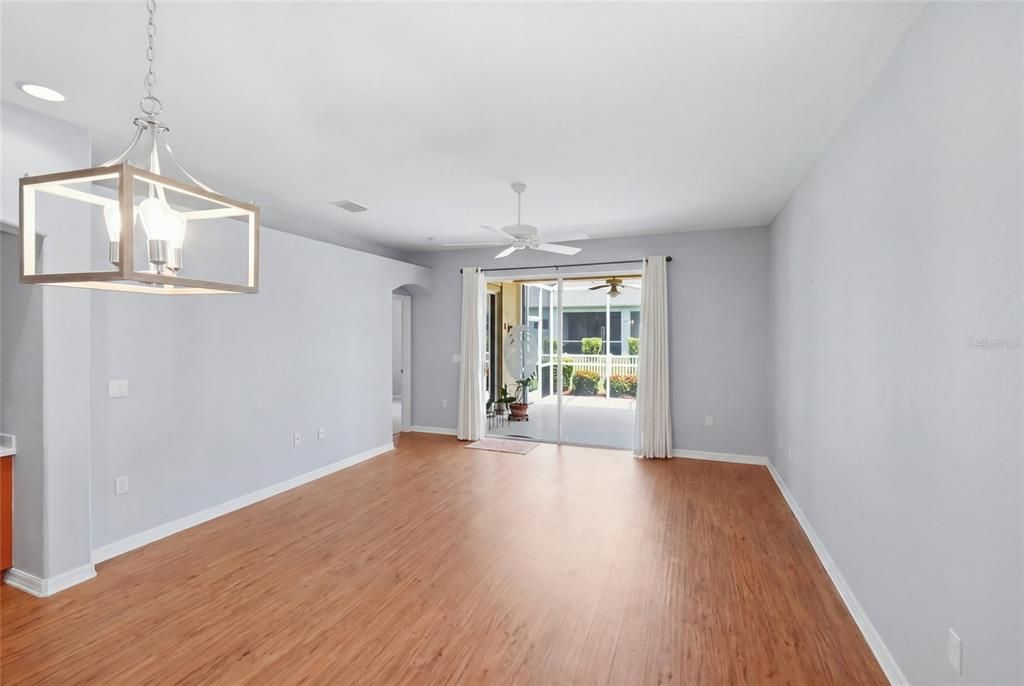 For Sale: $479,000 (3 beds, 2 baths, 2137 Square Feet)