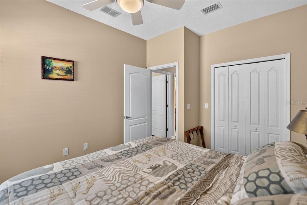 For Sale: $479,000 (3 beds, 2 baths, 2137 Square Feet)
