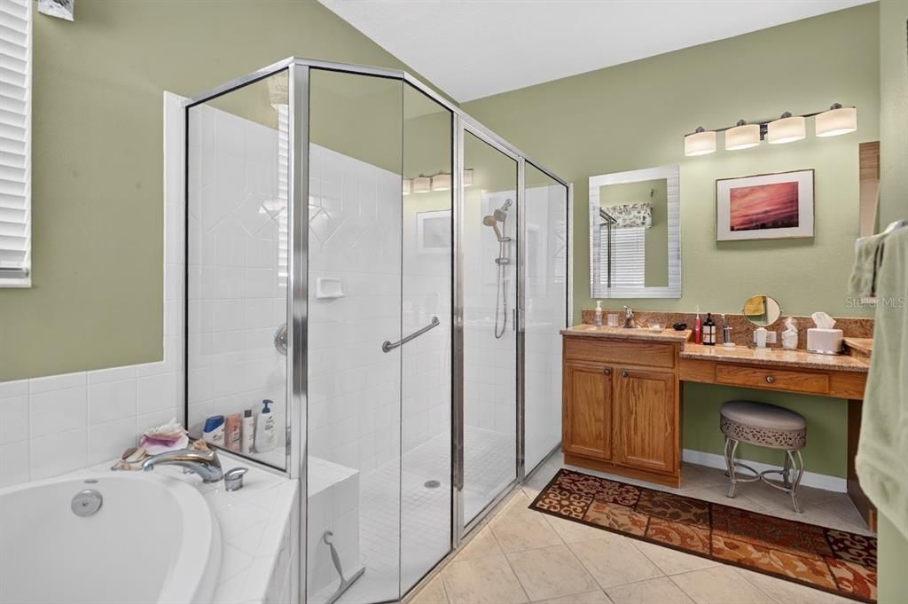 For Sale: $479,000 (3 beds, 2 baths, 2137 Square Feet)