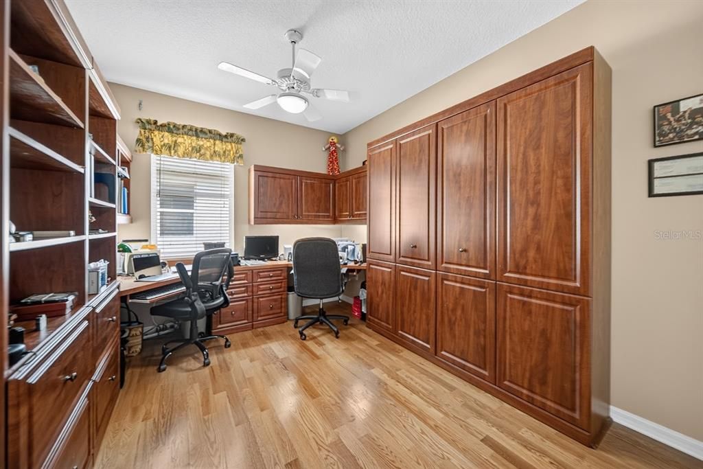 For Sale: $479,000 (3 beds, 2 baths, 2137 Square Feet)