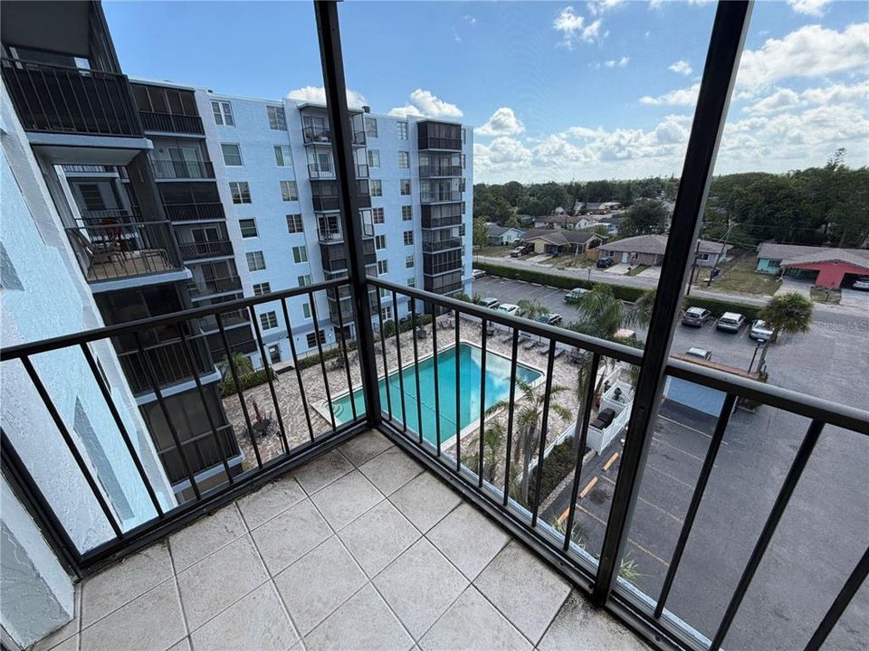 На продажу: $139,900 (2 спален, 2 ванн, 940 Квадратных фут)