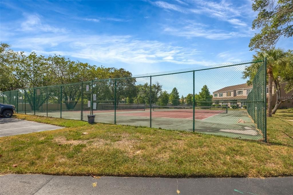 For Rent: $2,200 (2 beds, 1 baths, 1184 Square Feet)