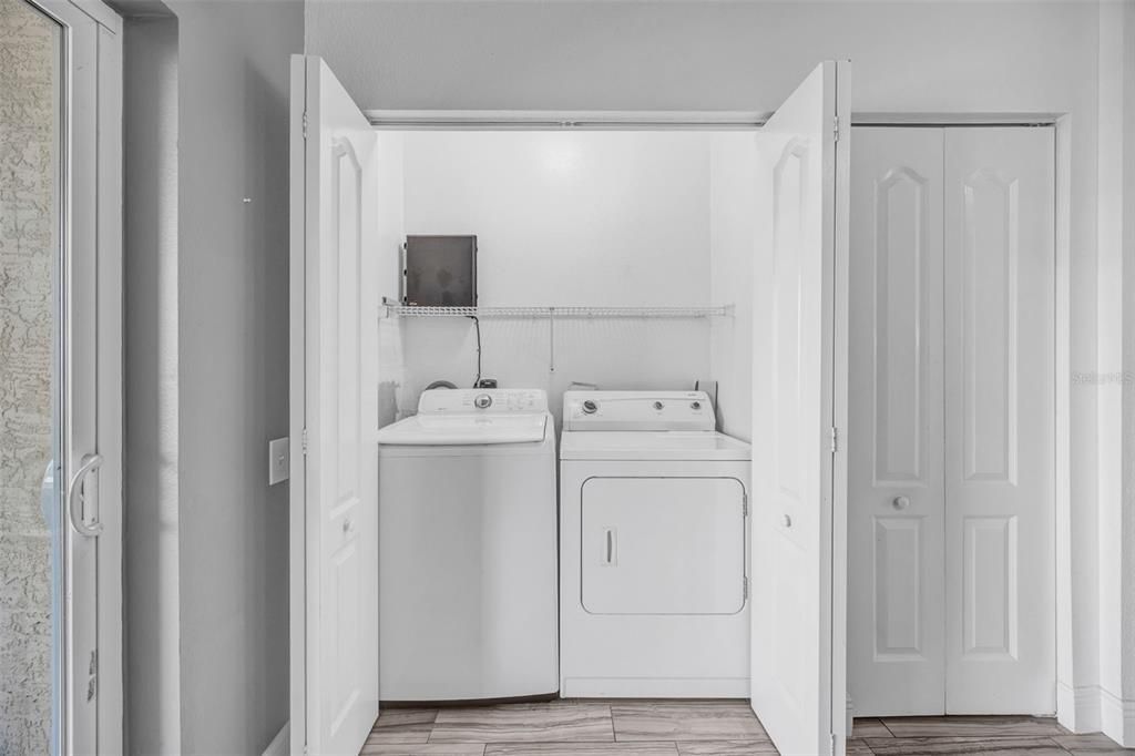 For Rent: $2,200 (2 beds, 1 baths, 1184 Square Feet)