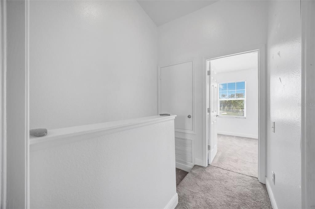 For Rent: $2,200 (2 beds, 1 baths, 1184 Square Feet)