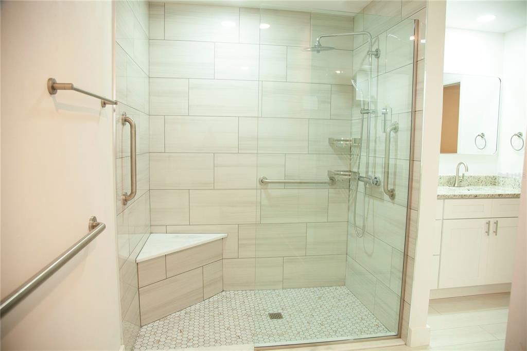 For Sale: $379,000 (3 beds, 2 baths, 1602 Square Feet)