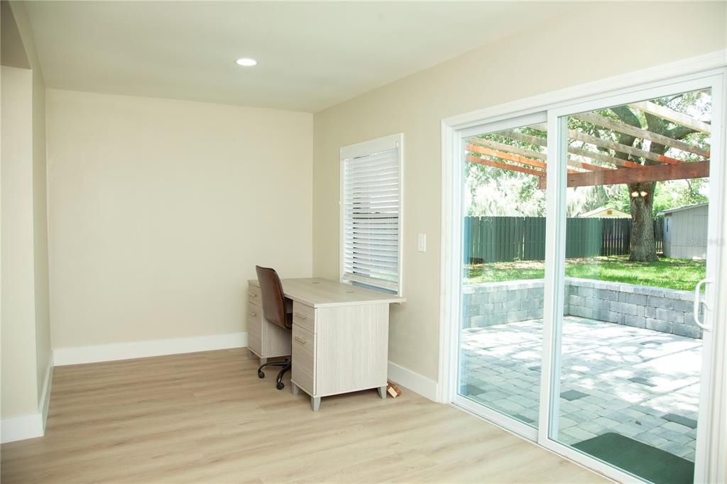 For Sale: $379,000 (3 beds, 2 baths, 1602 Square Feet)