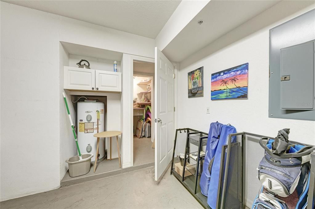 For Sale: $275,000 (2 beds, 2 baths, 1346 Square Feet)