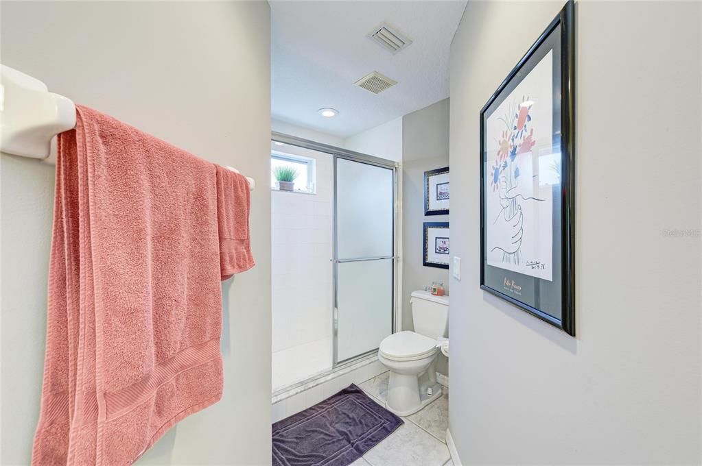 For Sale: $275,000 (2 beds, 2 baths, 1346 Square Feet)