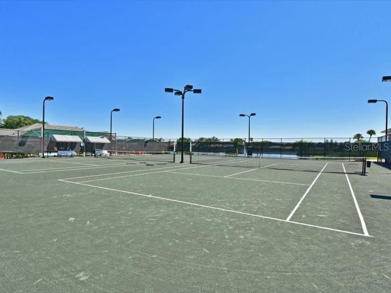 For Sale: $275,000 (2 beds, 2 baths, 1346 Square Feet)