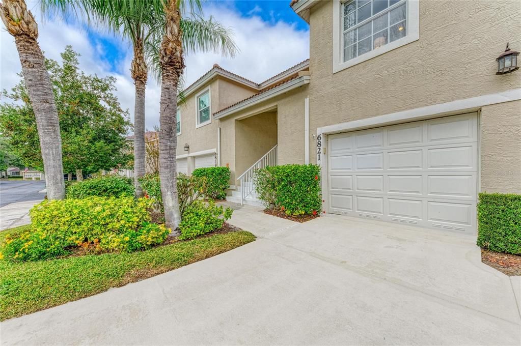 For Sale: $275,000 (2 beds, 2 baths, 1346 Square Feet)