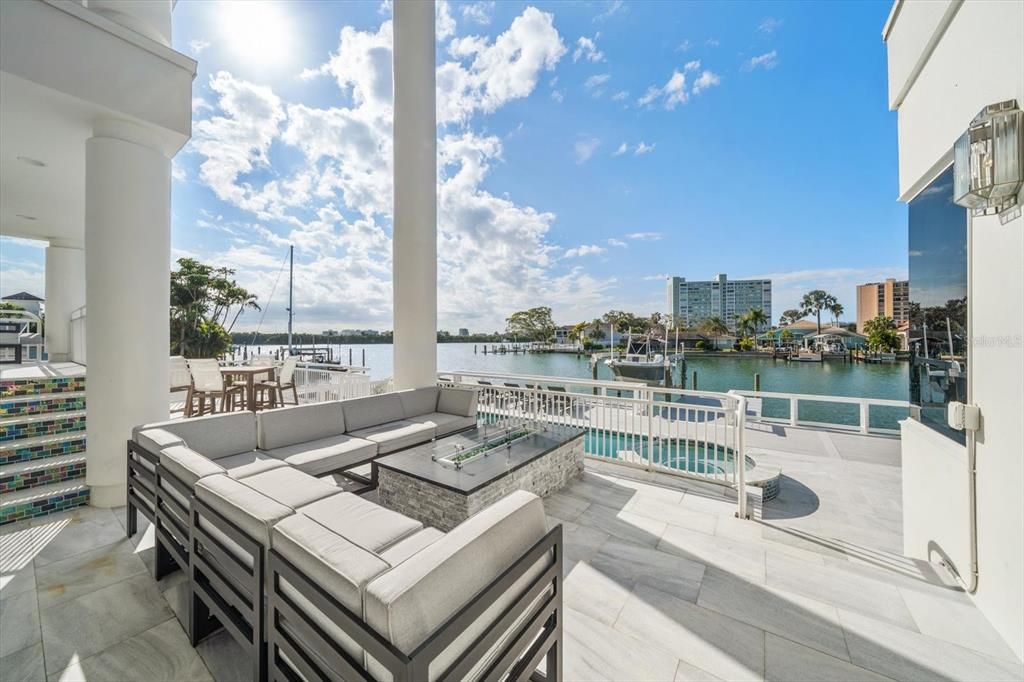 For Sale: $3,295,000 (4 beds, 3 baths, 4944 Square Feet)