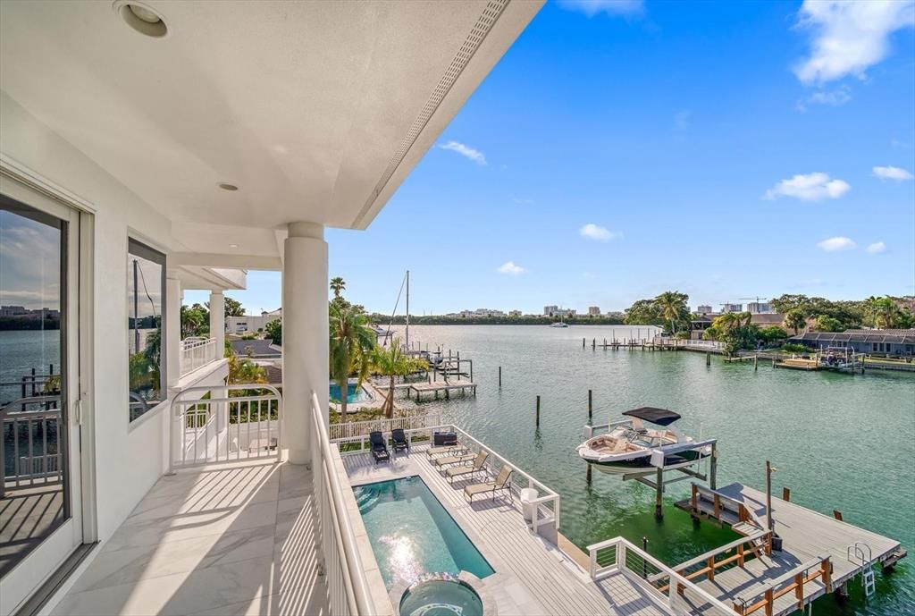 For Sale: $3,295,000 (4 beds, 3 baths, 4944 Square Feet)