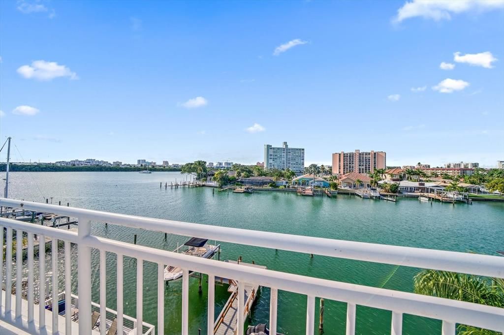 For Sale: $3,295,000 (4 beds, 3 baths, 4944 Square Feet)